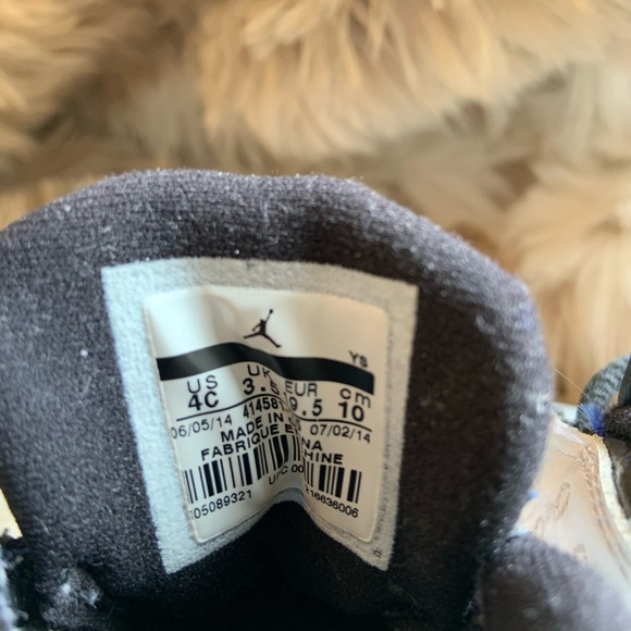 Baby Air Jordan sneakers - Picture 5 of 6